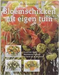 Bloemschikken Uit Eigen Tuin