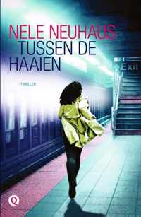 Tussen de haaien