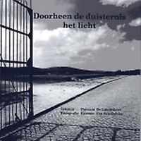 Doorheen de duisternis het licht