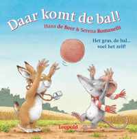 Daar Komt De Bal!