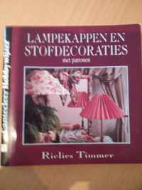 Lampekappen en stofdecoraties