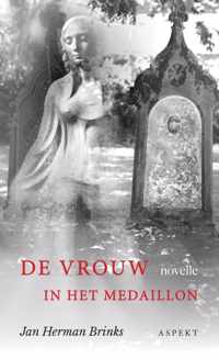 De vrouw in het Medaillon