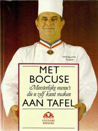 Culinaire boekerij met bocuse aan tafel