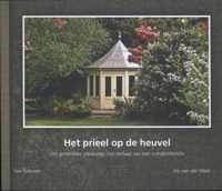 Het prieel op de heuvel