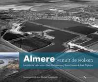 Vanuit de wolken 5 -   Almere vanuit de wolken