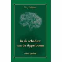 In de schaduw van de appelboom