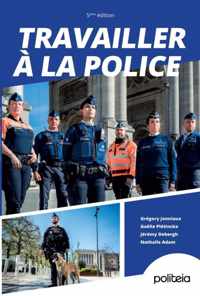 Travailler à la police