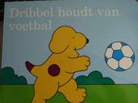 Dribbel houdt van voetbal