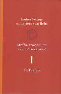 Loden letters en letters van licht