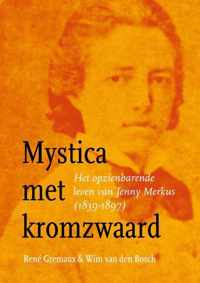 Mystica met kromzwaard