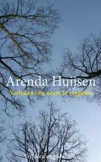 Verhalen om nooit te vergeten - Arenda Huijsen - Paperback (9789402113891)