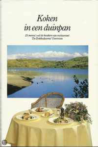 Koken in een duinpan