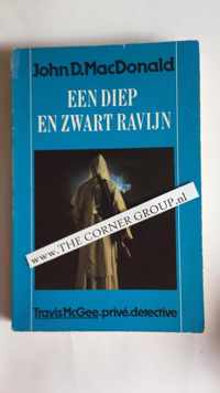 Een diep en zwart ravijn