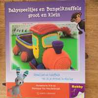 Babyspeelgoed en bungelknuffels groot en klein