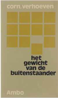 Het gewicht van de buitenstaander