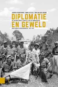 Onafhankelijkheid, dekolonisatie, geweld en oorlog in Indonesië 1945-1950  -   Diplomatie en geweld