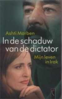 In De Schaduw Van De Dictator