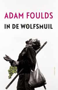 In de wolfsmuil