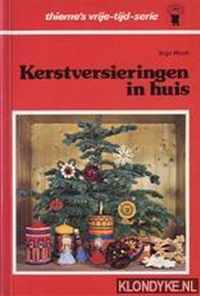 Kerstversieringen in huis