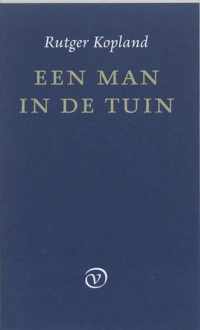 Een Man In De Tuin