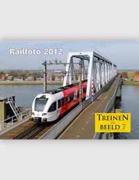 Treinen boek Railfoto 2012