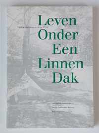 Leven onder een linnen dak