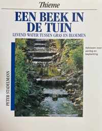 Beek in de tuin, een