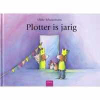 Plotter is jarig