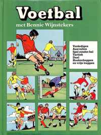 Voetbal met bennie wynstekers