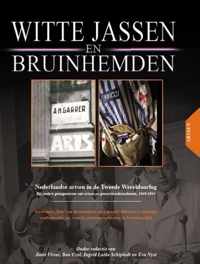 Witte Jassen & Bruinhemden