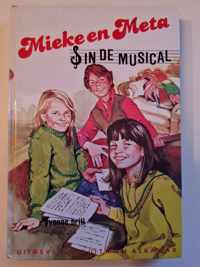 Mieke en meta in de musical