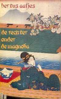 Rechter onder de magnolia