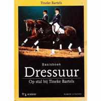 Basisboek Dressuur