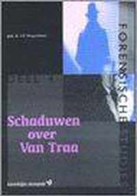 SCHADUWEN OVER VAN TRAA