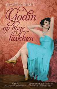 Godin op hoge hakken