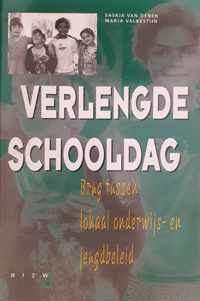 Verlengde schooldag. brug tussen lokaal onderwijs- en jeugdbeleid.