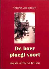 De boer ploegt voort