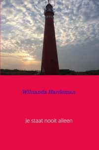 Je staat nooit alleen - Wilnanda Hardeman - Paperback (9789464052152)