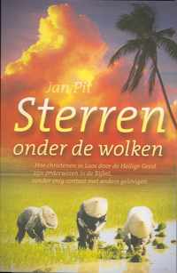 Sterren onder de wolken