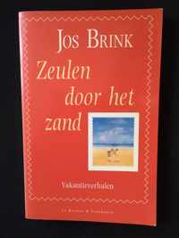 Zeulen door het zand