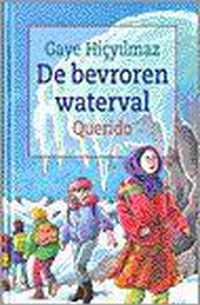 Bevroren waterval